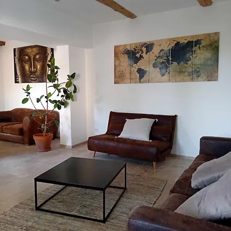 Daire Plaissan- Chez Laure&marc